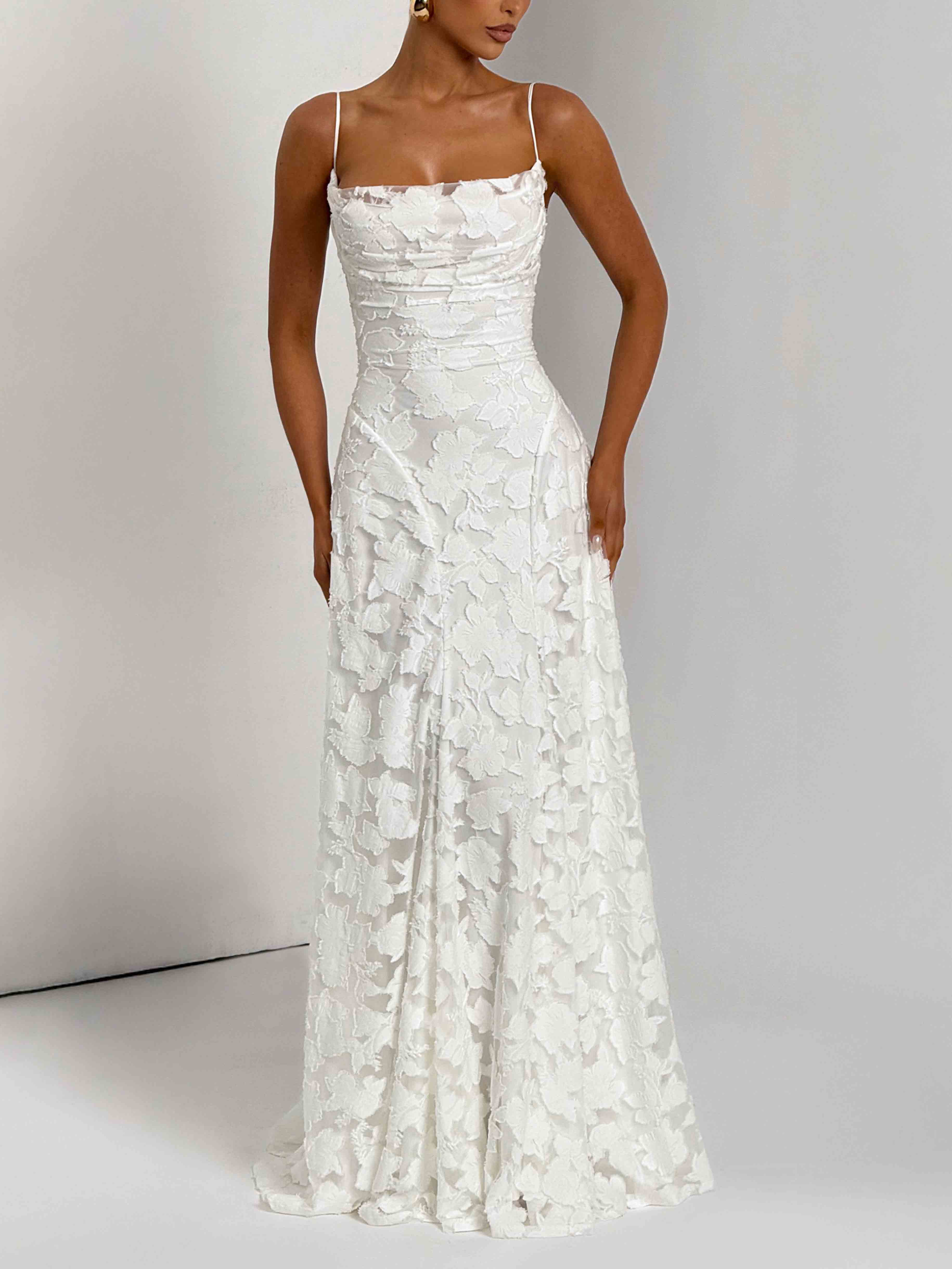Elegant Floral Lace Spaghetti Strap Maxi Dress