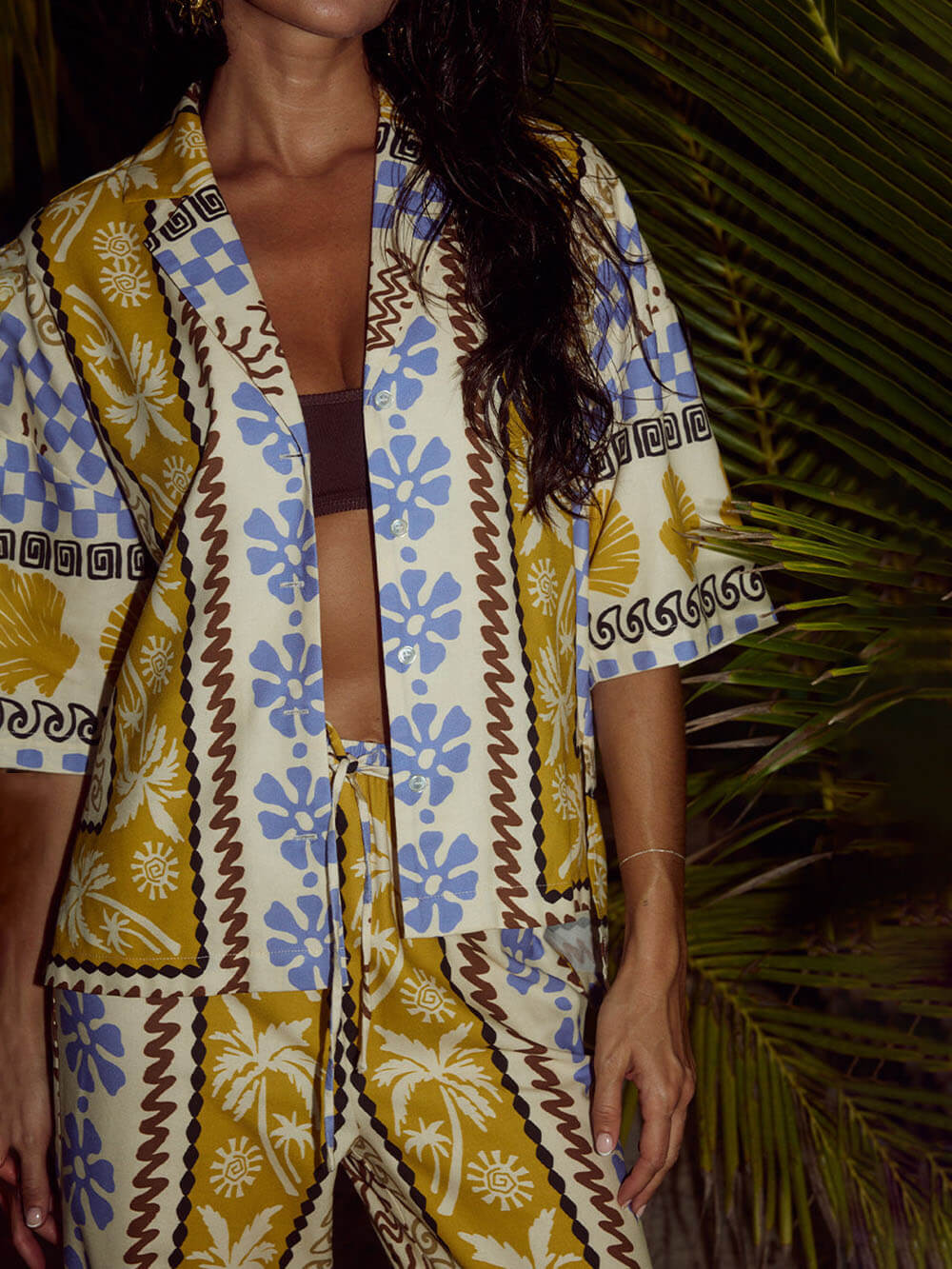 Fashionable Unique Satin Pattern Print Loose Vacation Button-Down Shirt and Pants