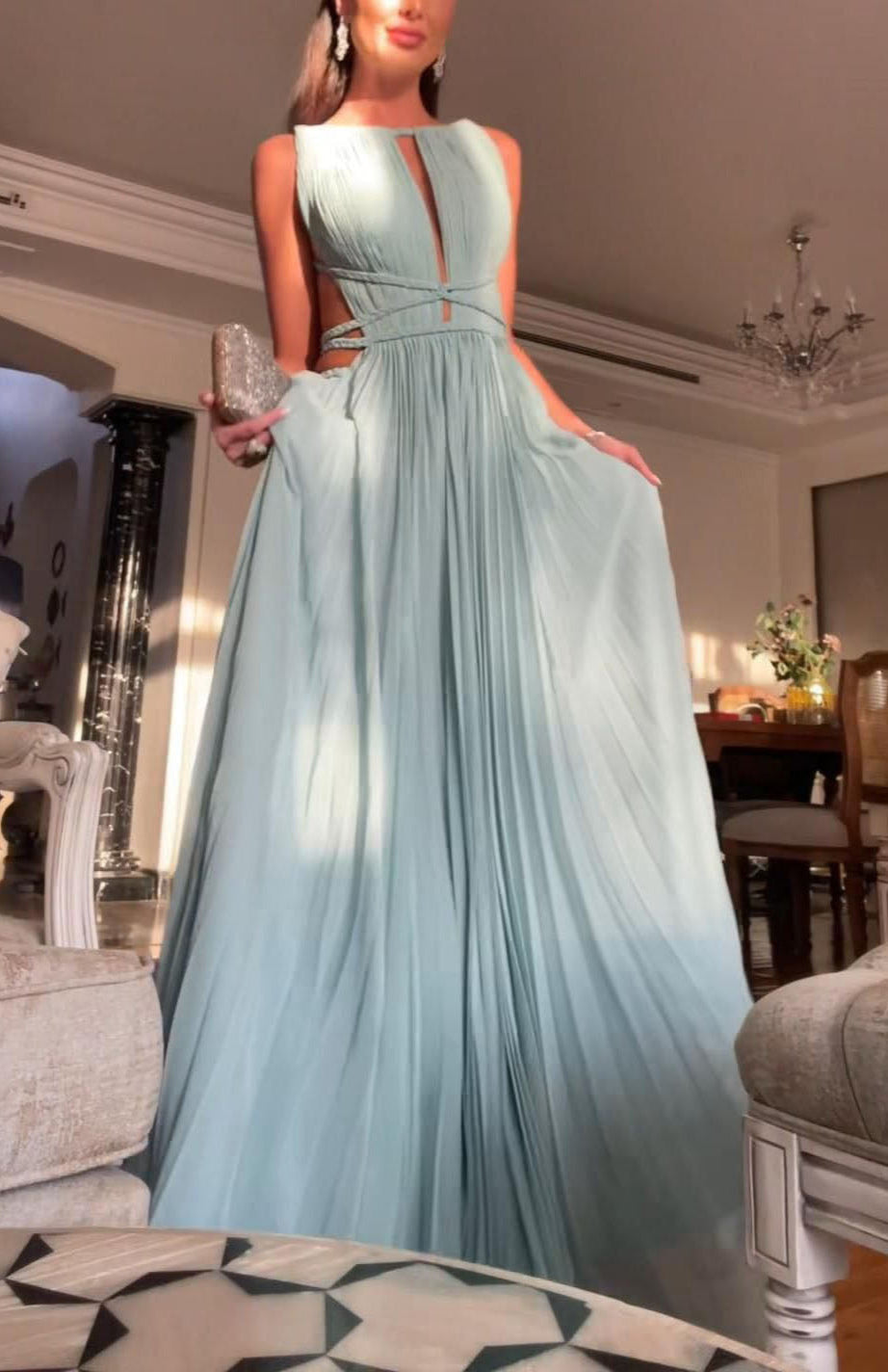 Moachic Elegant Hollow Back Sleeveless Pleated Maxi Dress