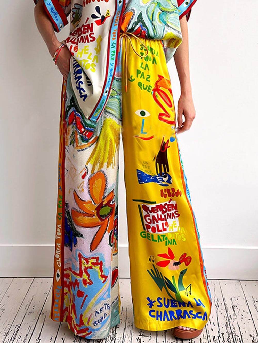 Unique Print Short-Sleeved Loose Shirt and Pants Set